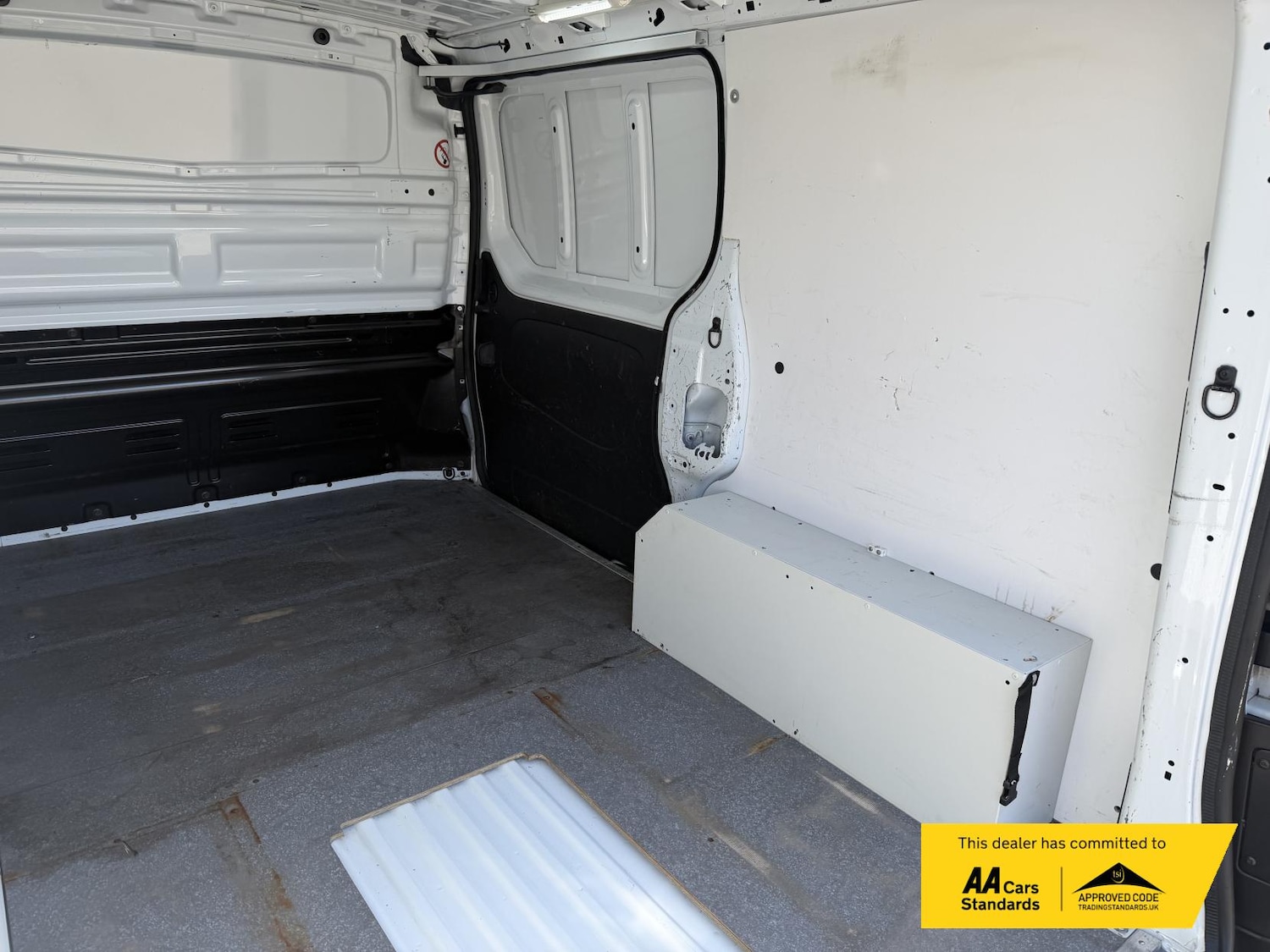 Used Vauxhall Vivaro 2017 for sale - 77640931: Photo 19