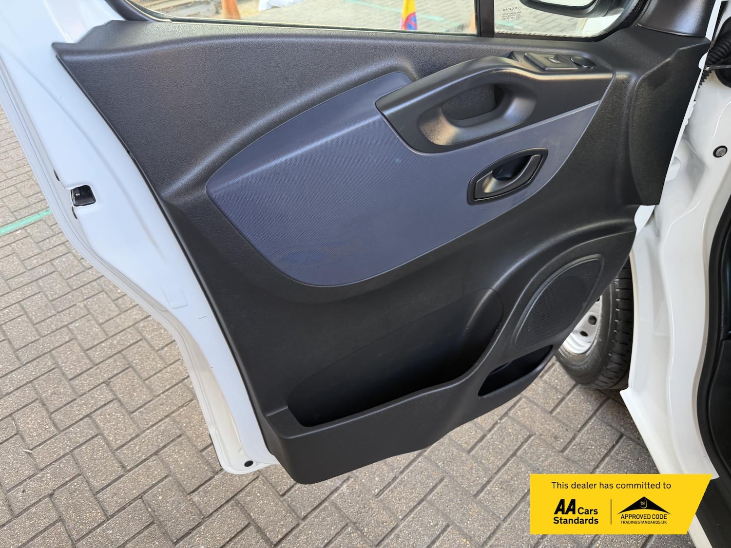 Used Vauxhall Vivaro 2017 for sale - 77640931: Photo 24