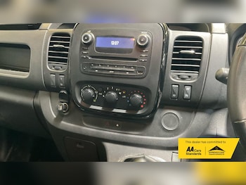Used Vauxhall Vivaro 2017 for sale - 79344286: Photo