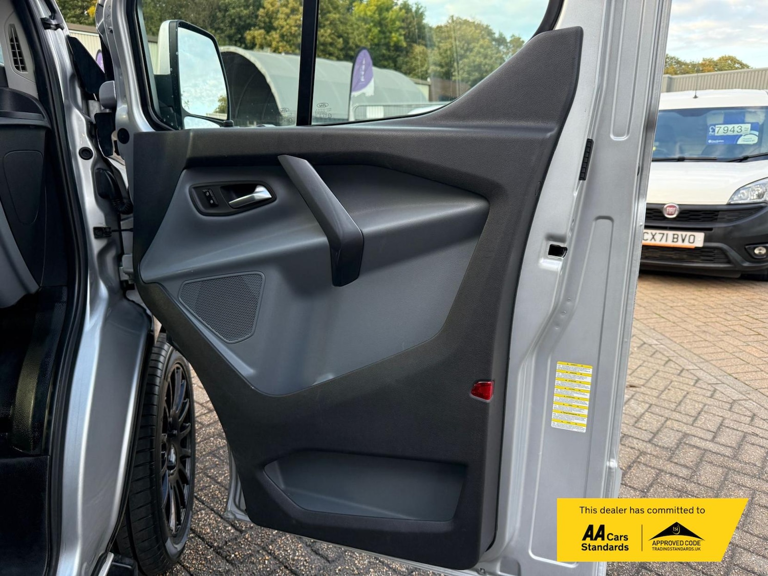 Used Ford Transit Custom 2015 for sale - 75985534: Photo 51