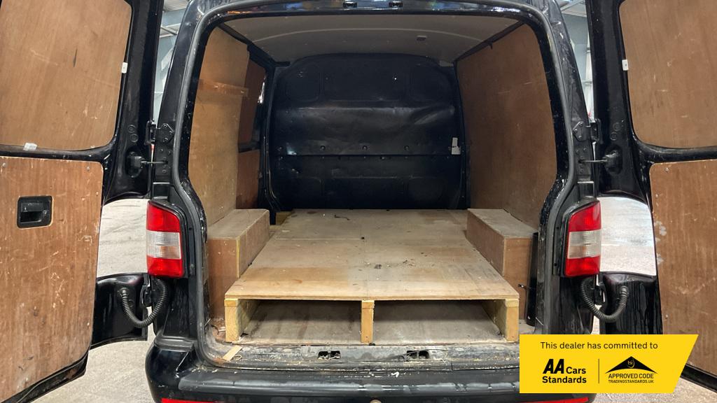 Used Volkswagen Transporter 2013 for sale - 77563425: Photo 2