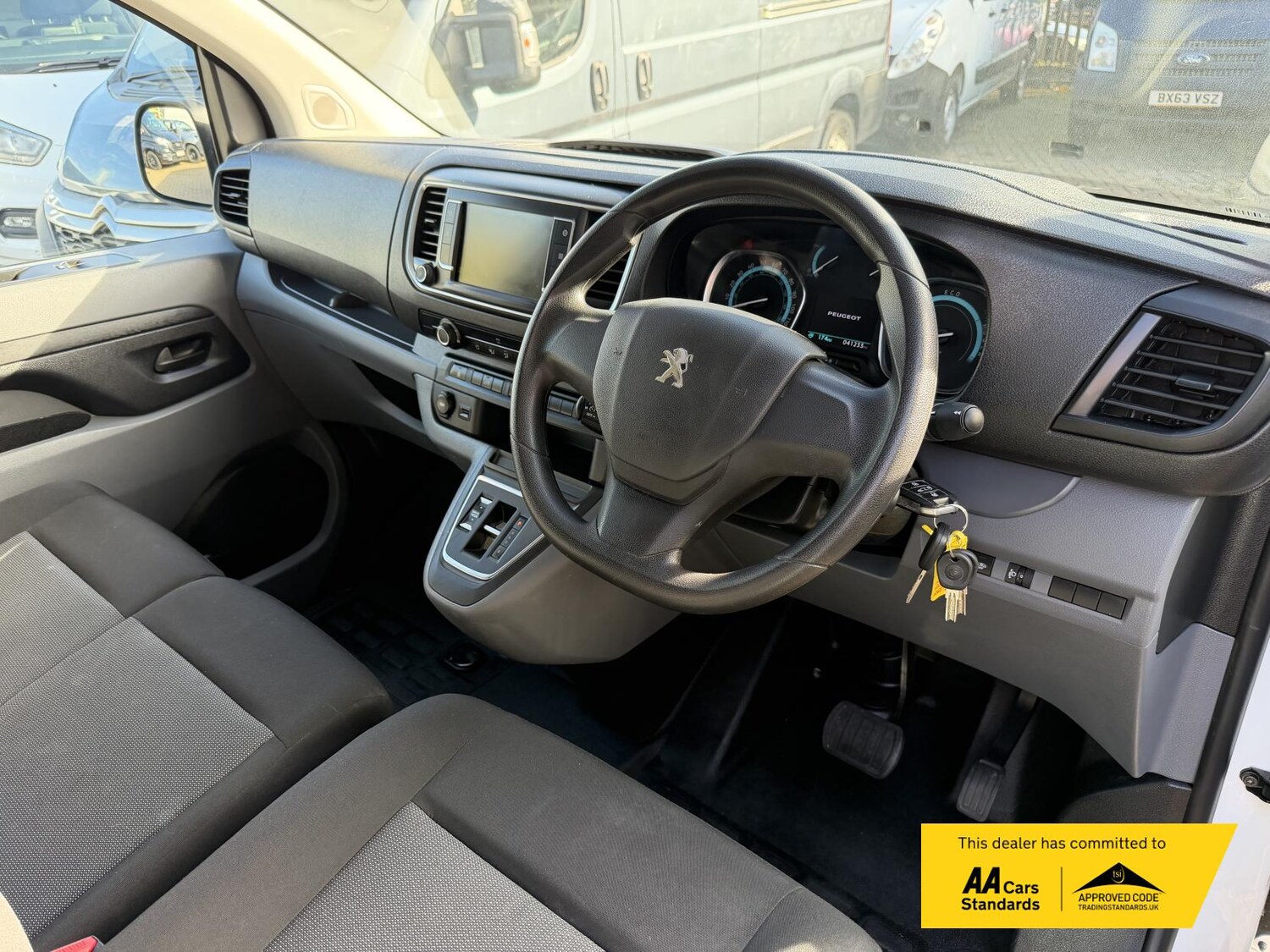Used Peugeot e-Expert 2022 for sale - 75426904: Photo 42