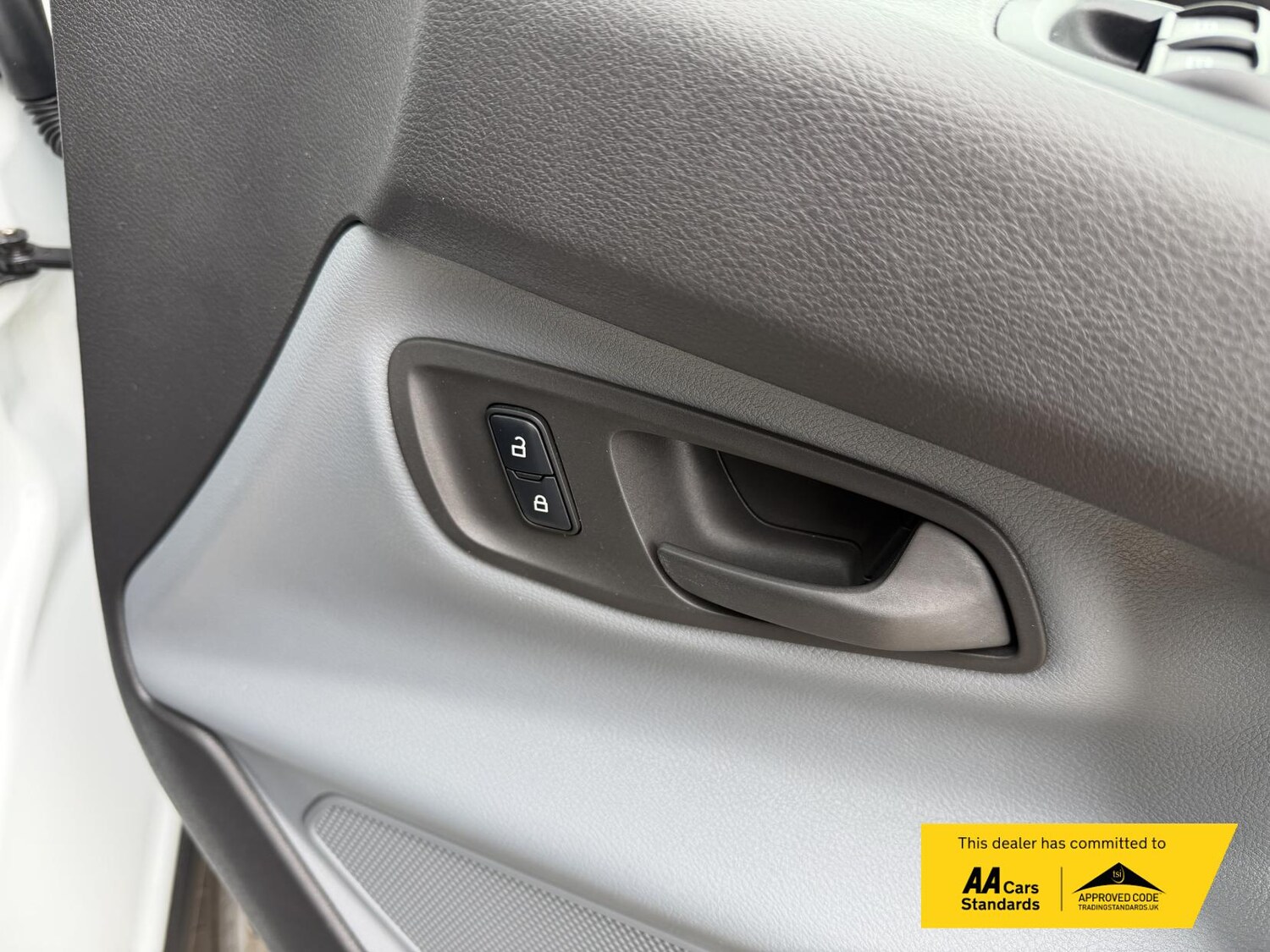 Used Ford Transit Custom 2018 for sale - 77665281: Photo 37