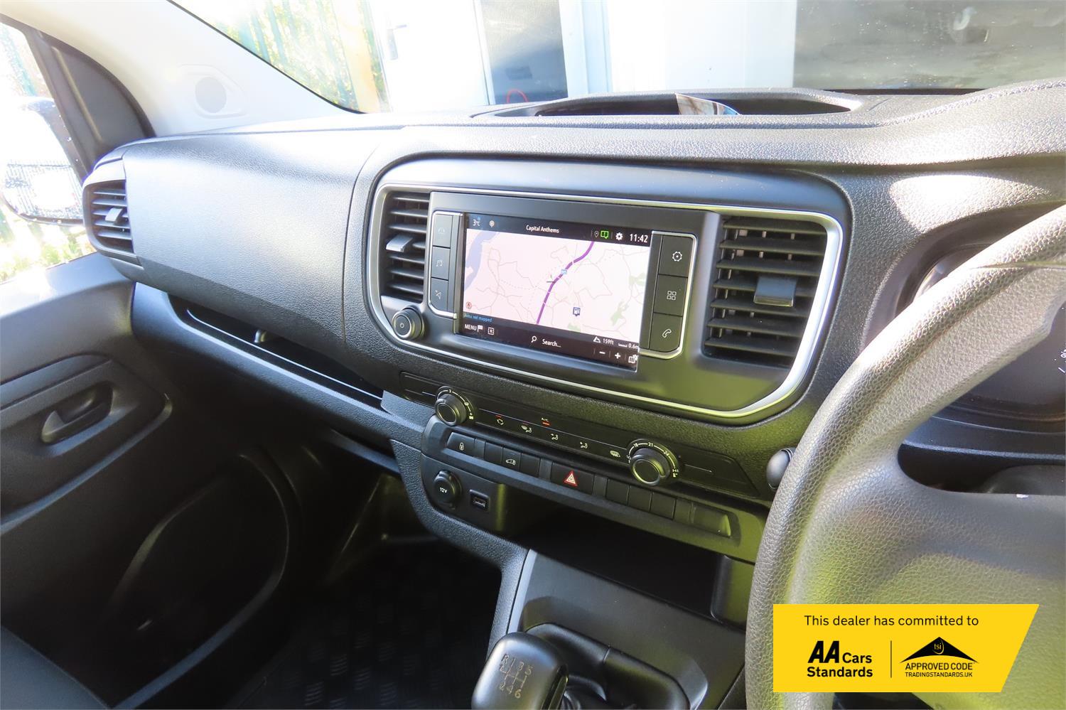 Used Vauxhall Vivaro 2023 for sale - 77141002: Photo 6