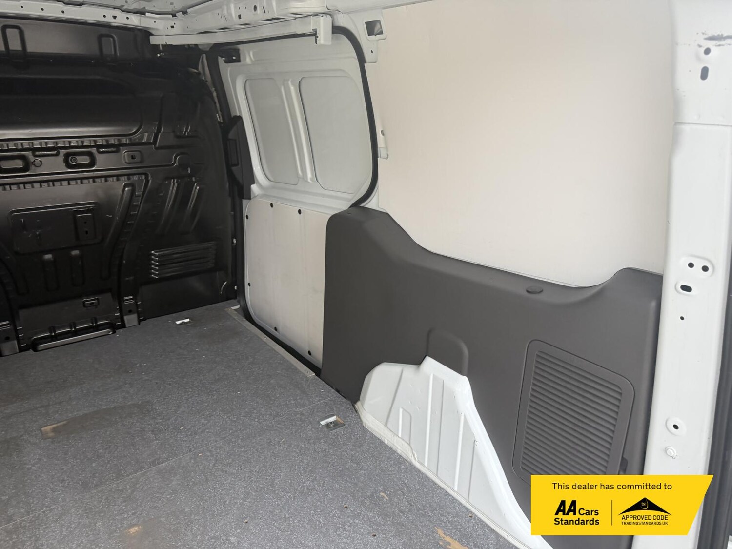 Used Ford Transit Connect 2019 for sale - 76684835: Photo 22