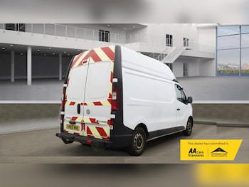 Used Vauxhall Vivaro 2016 for sale - 75752309: Photo