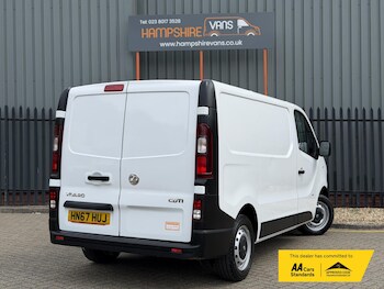 Used Vauxhall Vivaro 2017 for sale - 78412523: Photo