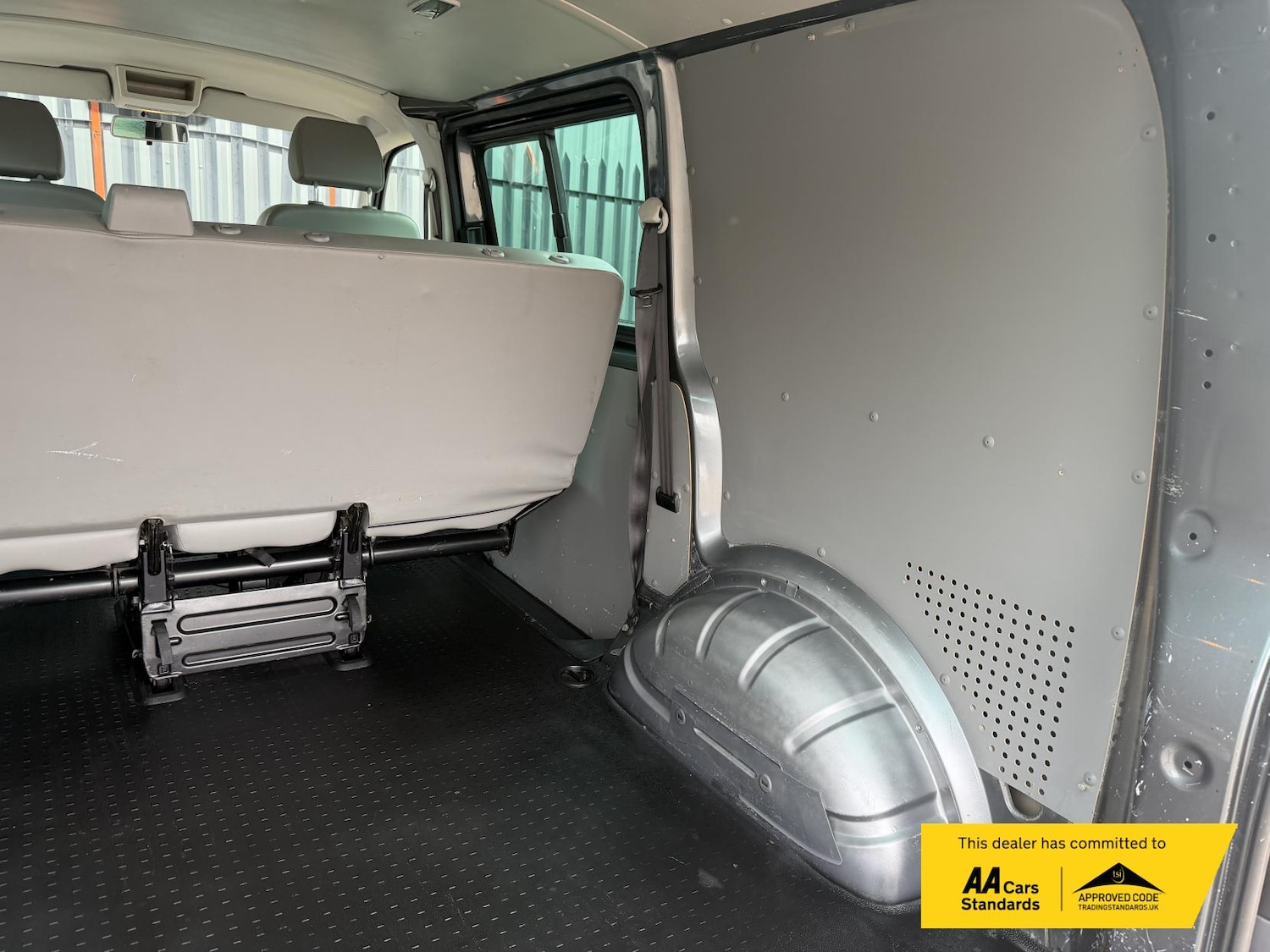 Used Volkswagen Transporter 2010 for sale - 77220474: Photo 22