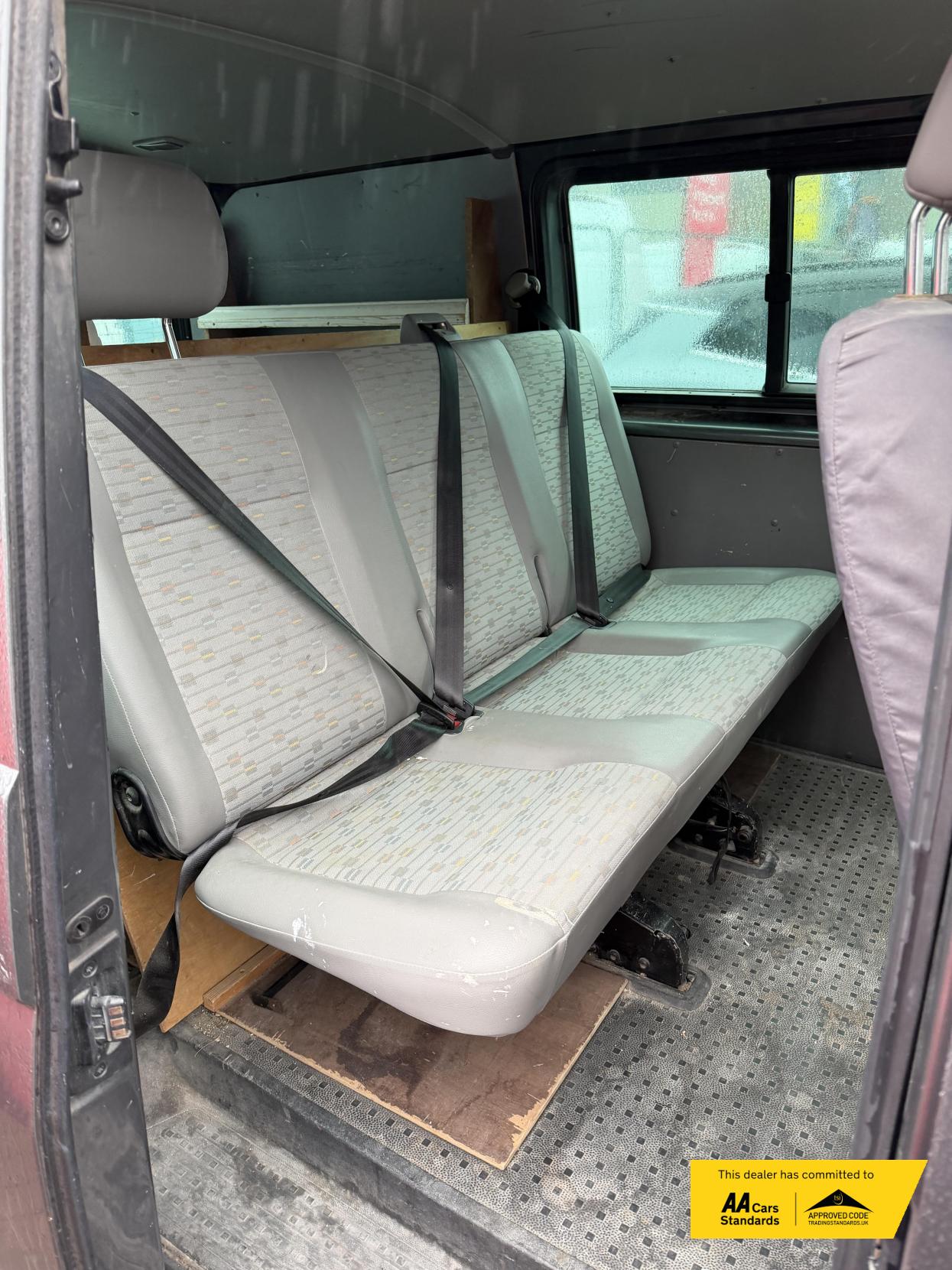 Used Volkswagen Transporter 2010 for sale - 77220474: Photo 5