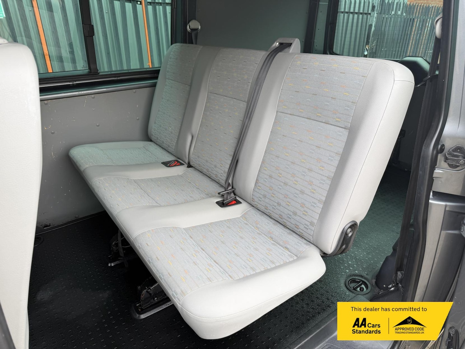 Used Volkswagen Transporter 2010 for sale - 77220474: Photo 9