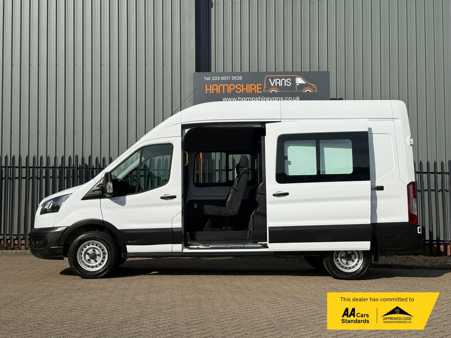 Used Ford Transit 2021 for sale - 76822115: Photo 2