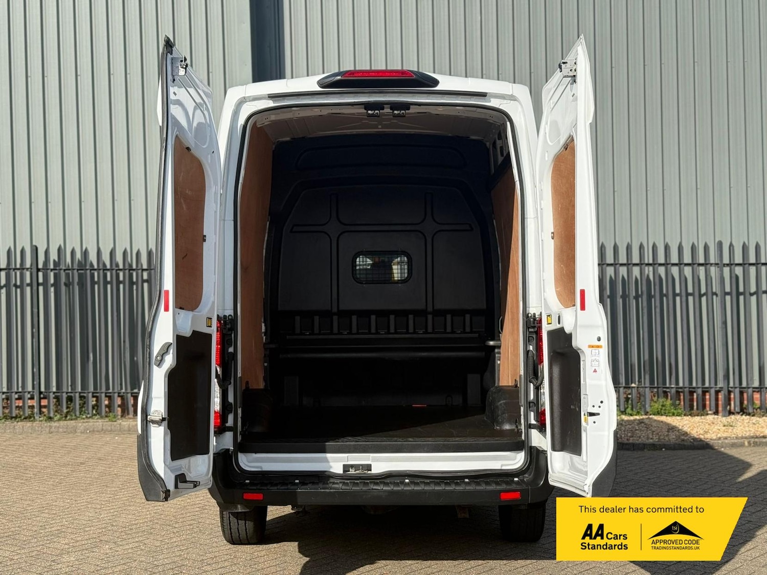 Used Ford Transit 2021 for sale - 76822115: Photo 26