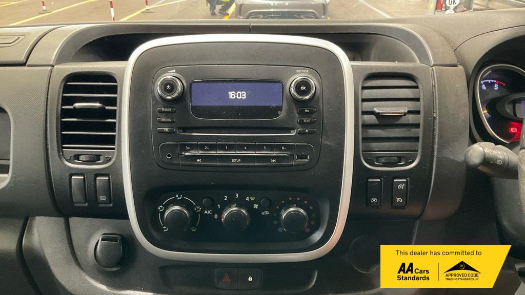 Used Vauxhall Vivaro 2014 for sale - 76445136: Photo 8