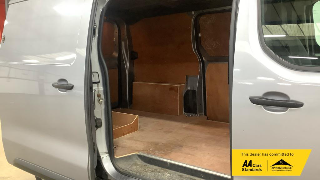 Used Peugeot Expert 2021 for sale - 77897236: Photo 5