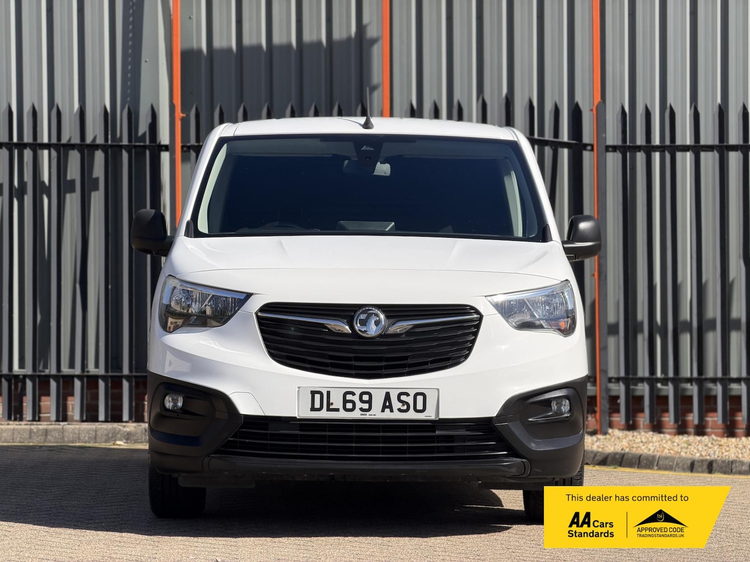 Used Vauxhall Combo 2019 for sale - 76038263: Photo 17