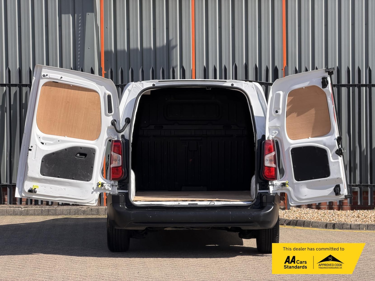 Used Vauxhall Combo 2019 for sale - 76038263: Photo 20