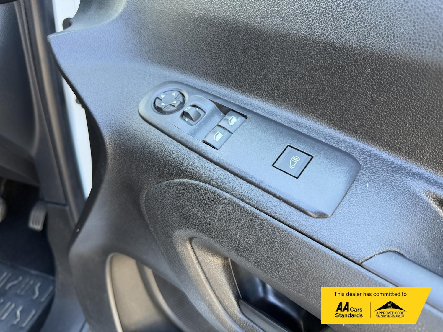 Used Vauxhall Combo 2019 for sale - 76038263: Photo 43