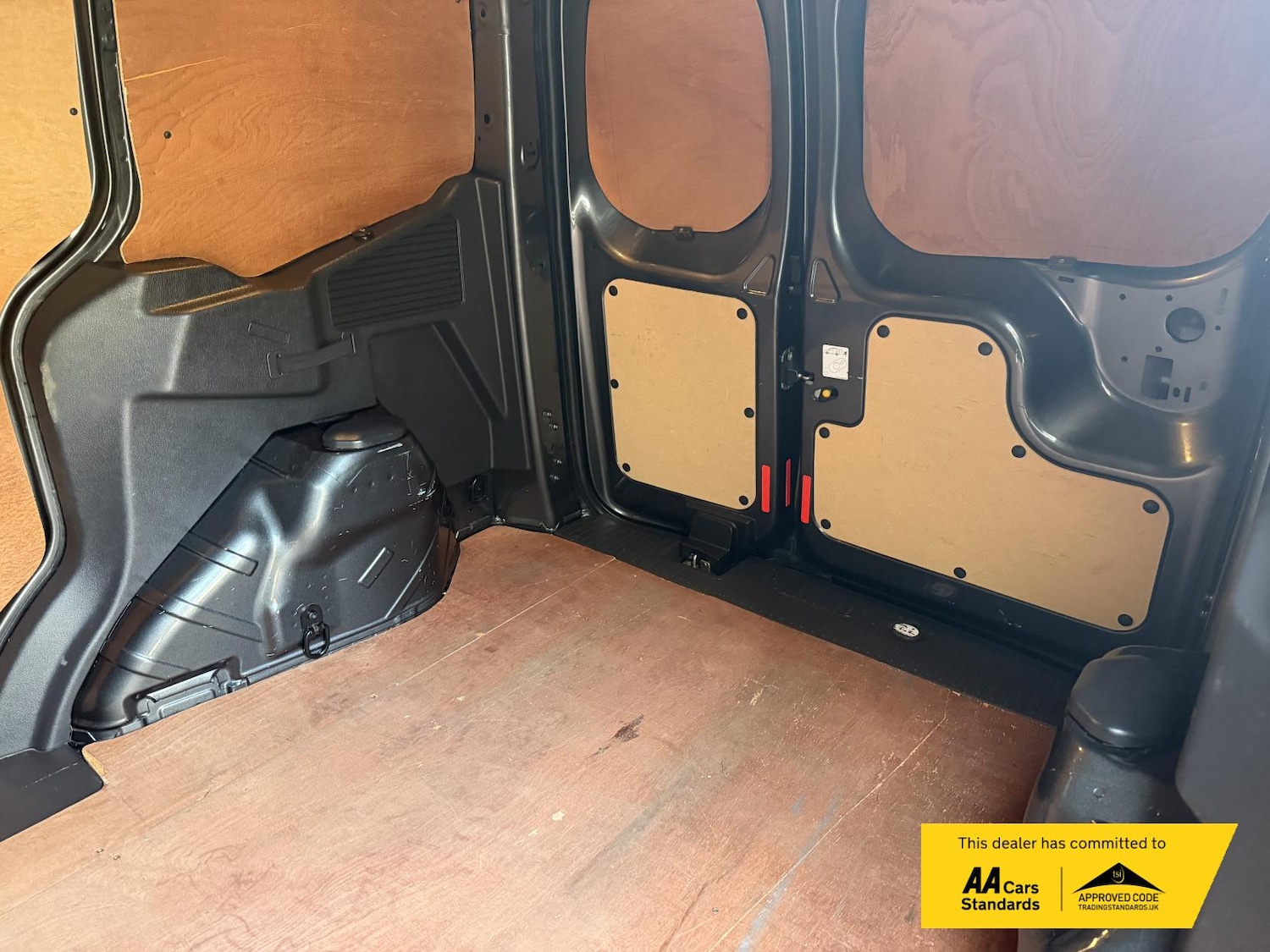 Used Ford Transit Courier 2019 for sale - 76534337: Photo 20