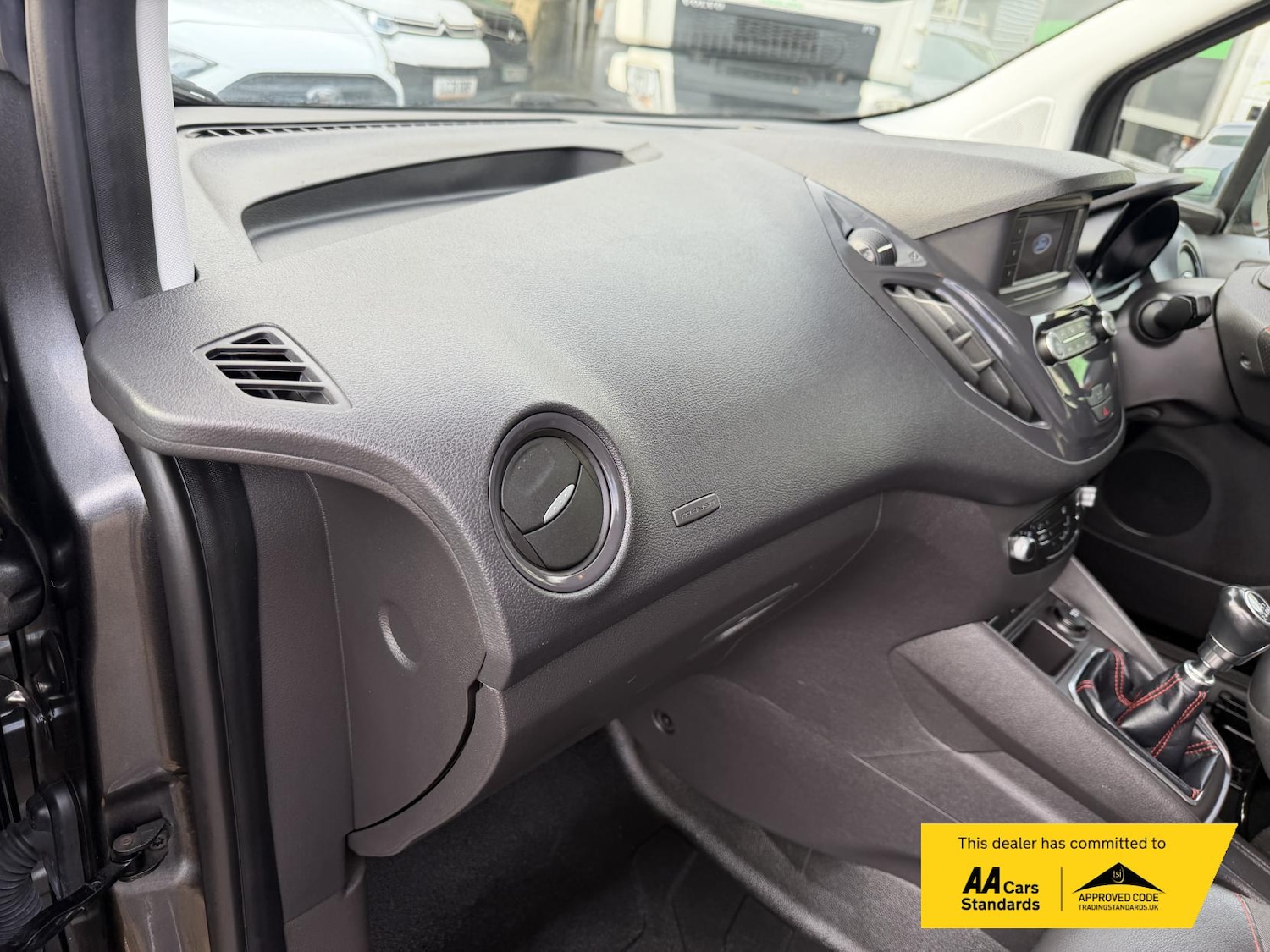 Used Ford Transit Courier 2019 for sale - 76534337: Photo 23