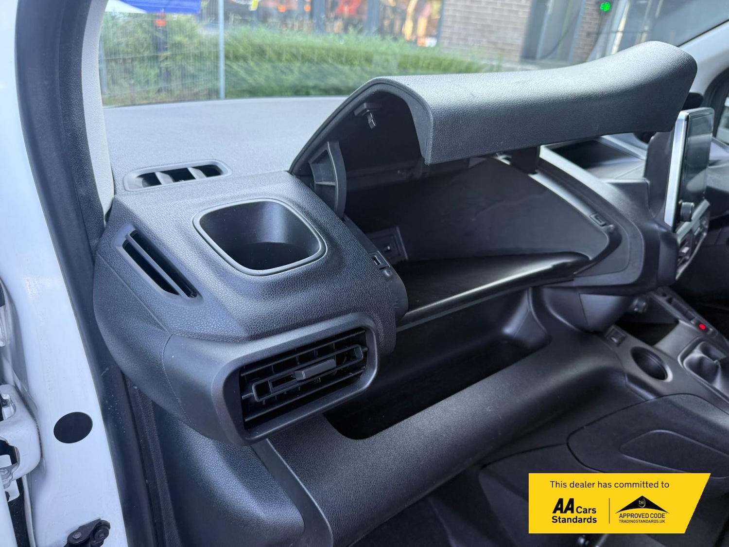 Used Peugeot Partner 2019 for sale - 78081696: Photo 51