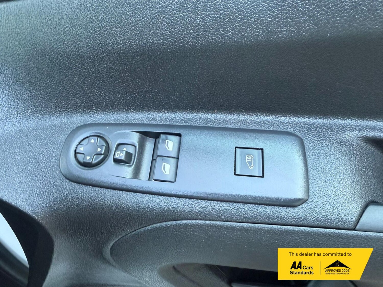 Used Peugeot Partner 2019 for sale - 78081696: Photo 57