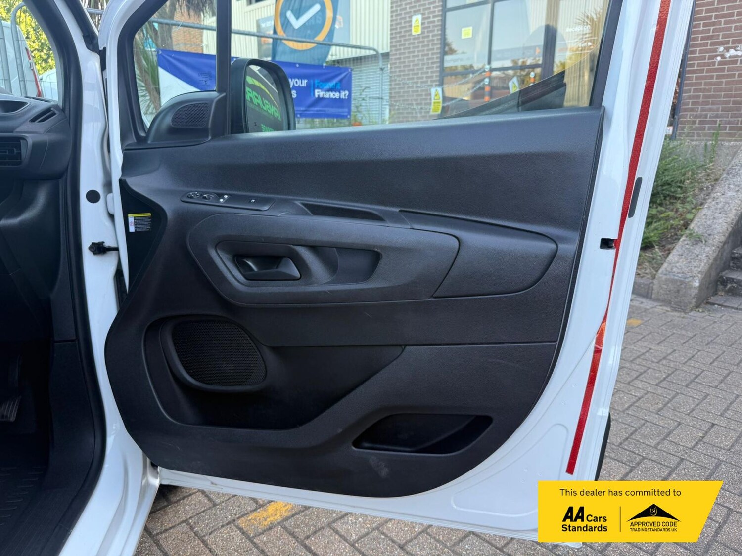 Used Peugeot Partner 2019 for sale - 78081696: Photo 61