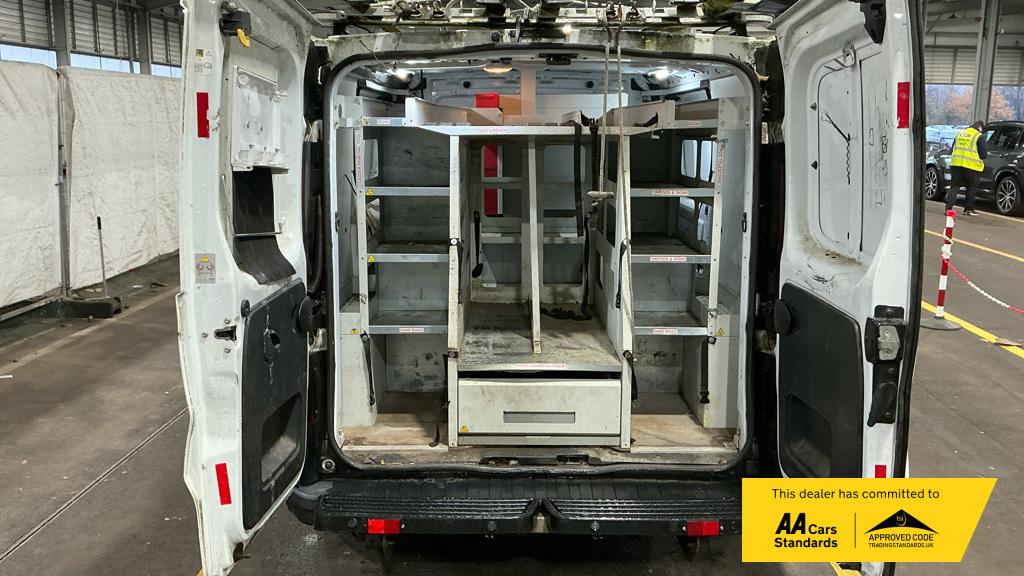 Used Vauxhall Vivaro 2016 for sale - 76975383: Photo 4