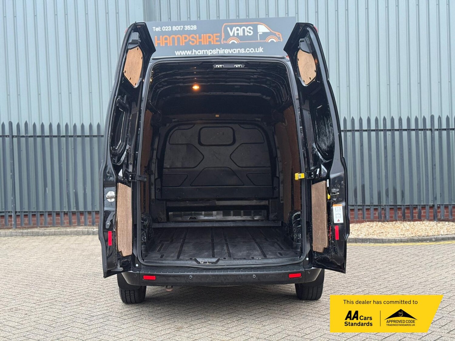 Used Ford Transit Custom 2017 for sale - 77563420: Photo 16