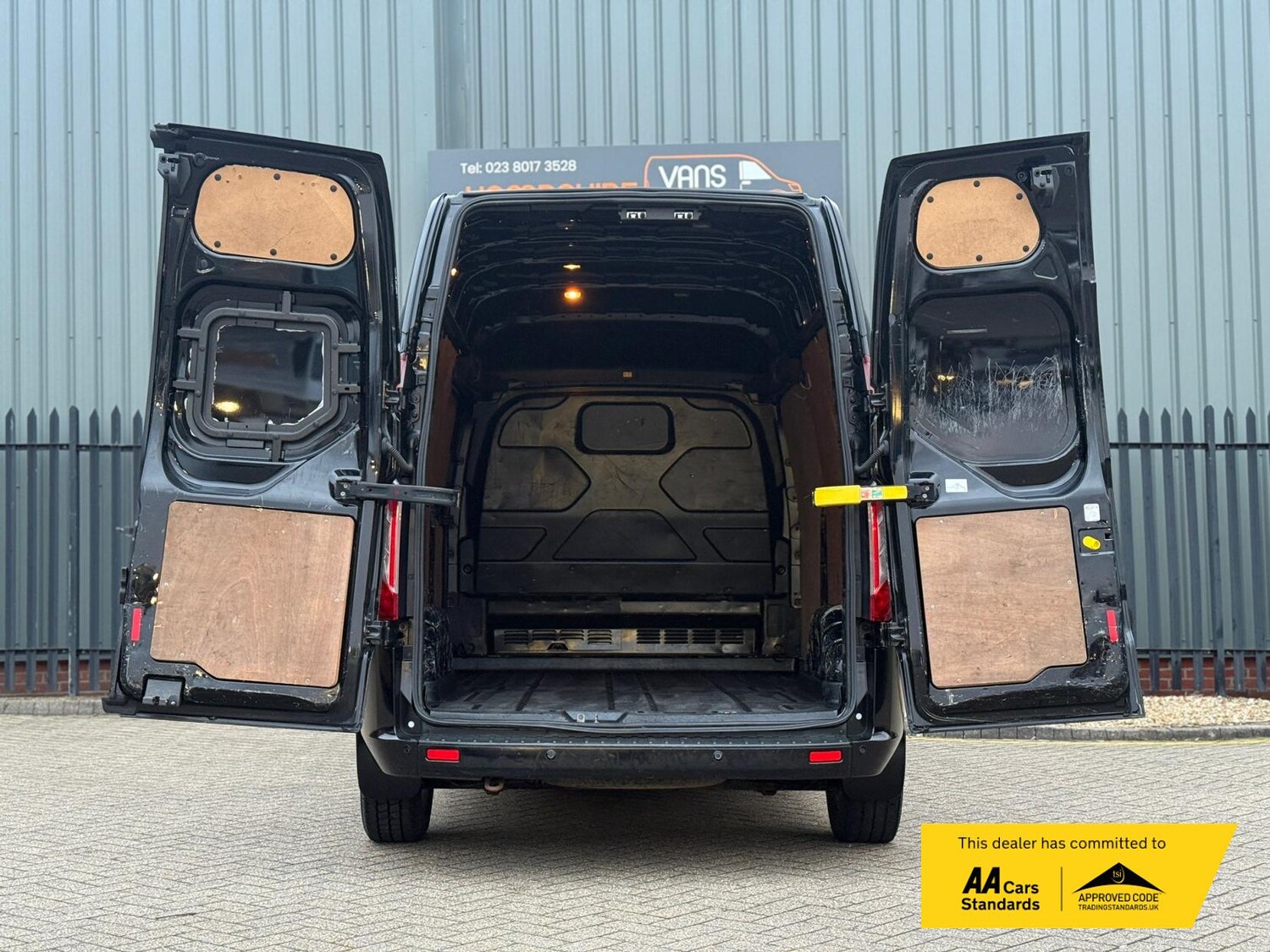 Used Ford Transit Custom 2017 for sale - 77563420: Photo 17