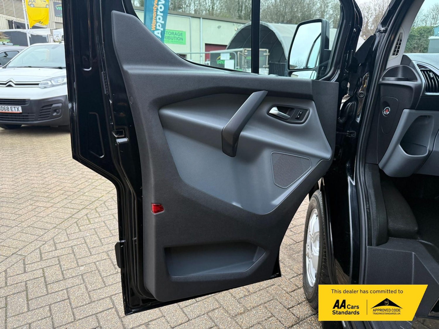 Used Ford Transit Custom 2017 for sale - 77563420: Photo 23