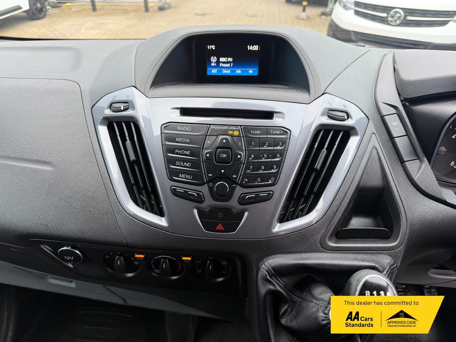 Used Ford Transit Custom 2017 for sale - 77563420: Photo 28