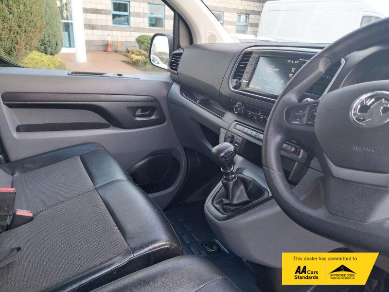 Used Vauxhall Vivaro 2020 for sale - 77742776: Photo 4