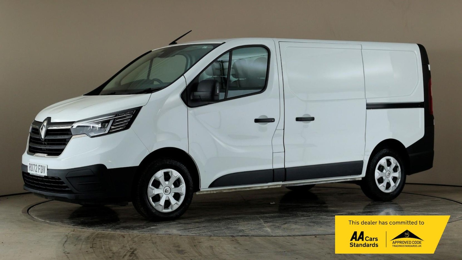 Used Renault Trafic 2022 for sale - 77906971: Photo 2