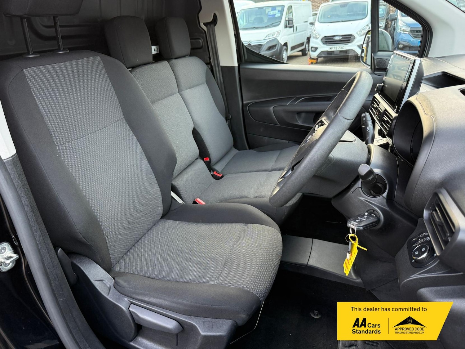 Used Vauxhall Combo Electric 2023 for sale - 75914684: Photo 27