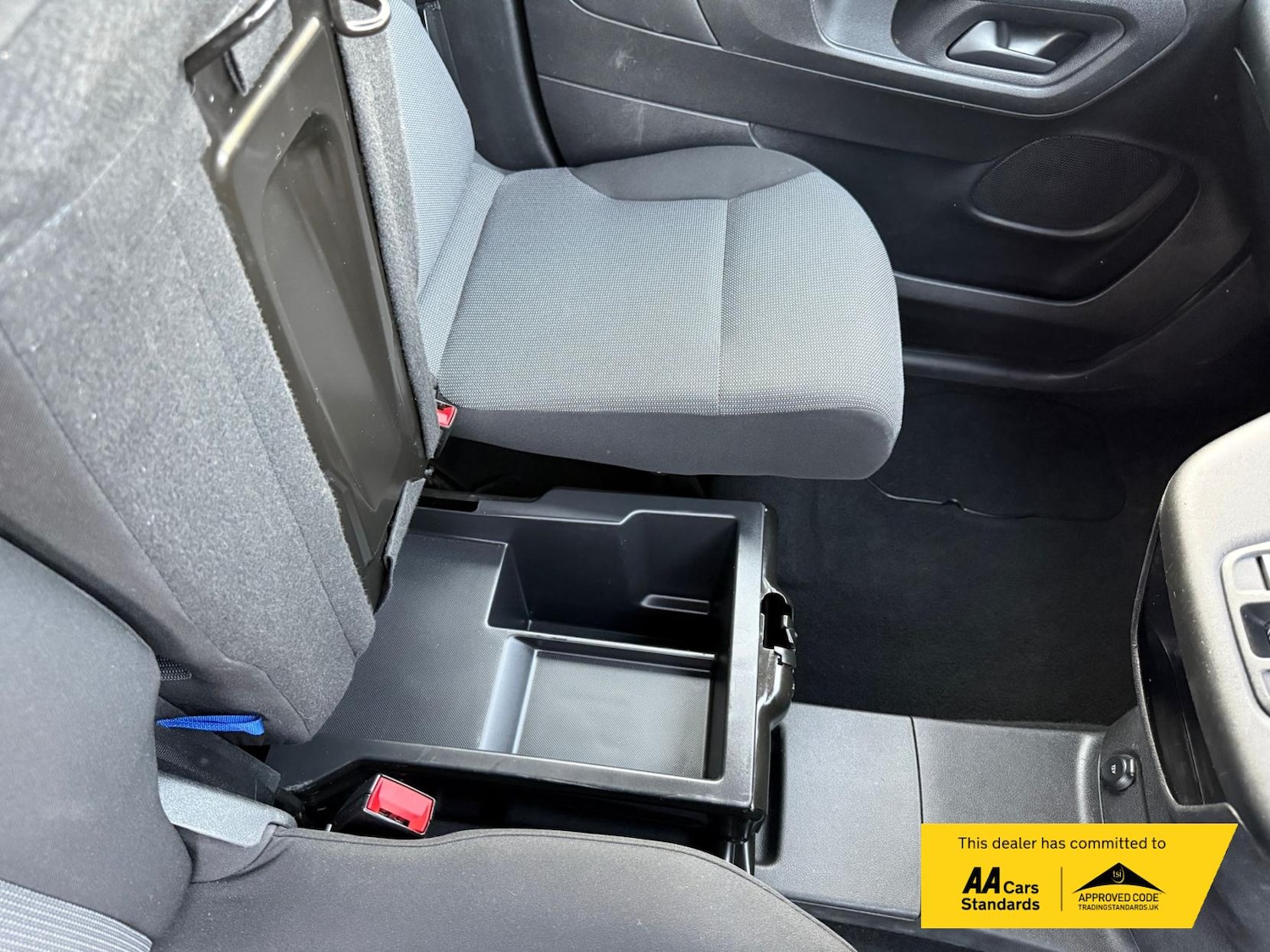 Used Vauxhall Combo Electric 2023 for sale - 75914684: Photo 30