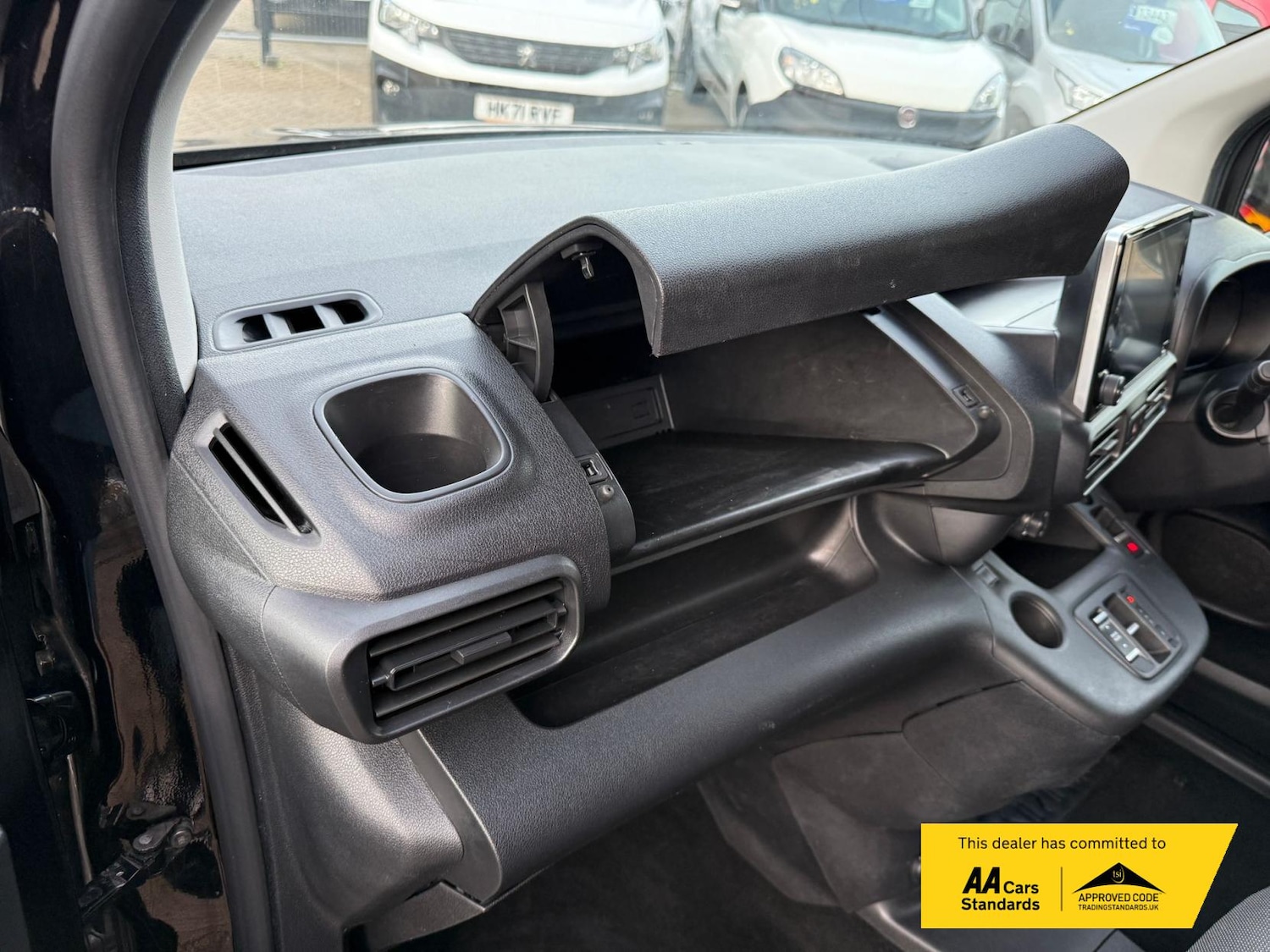 Used Vauxhall Combo Electric 2023 for sale - 75914684: Photo 37