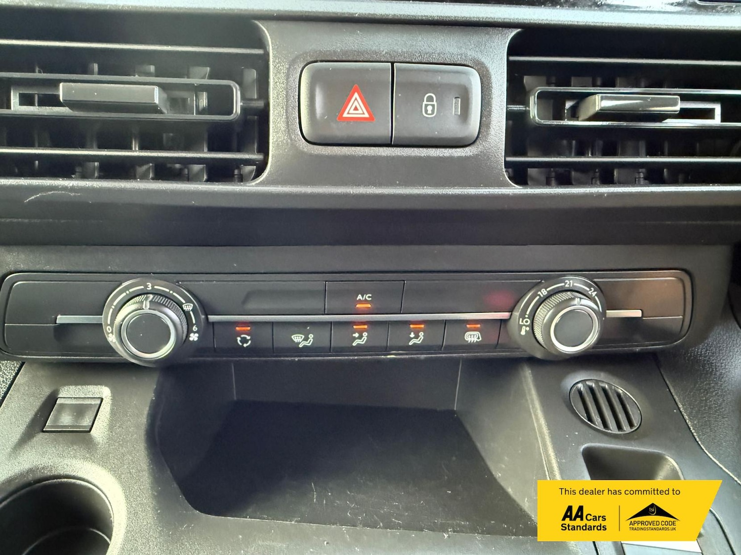 Used Vauxhall Combo Electric 2023 for sale - 75914684: Photo 39
