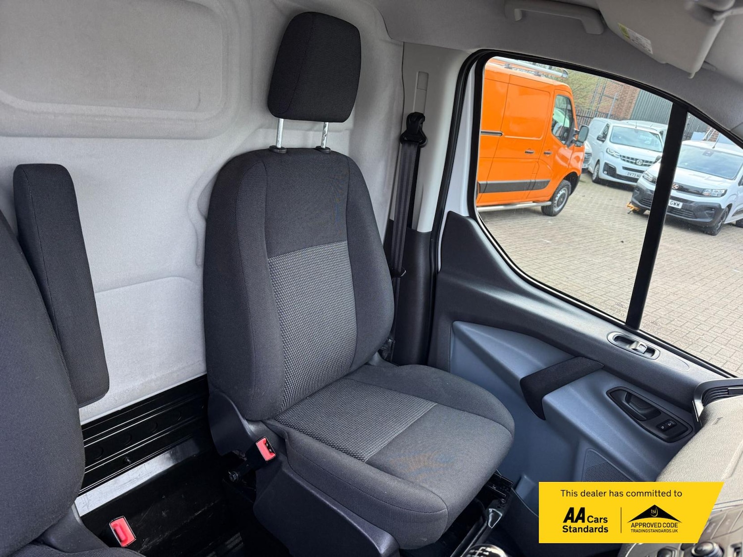 Used Ford Transit Custom 2016 for sale - 77141008: Photo 28