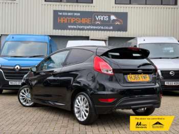 Used Ford Fiesta Van 2015 for sale - 74933218: Photo