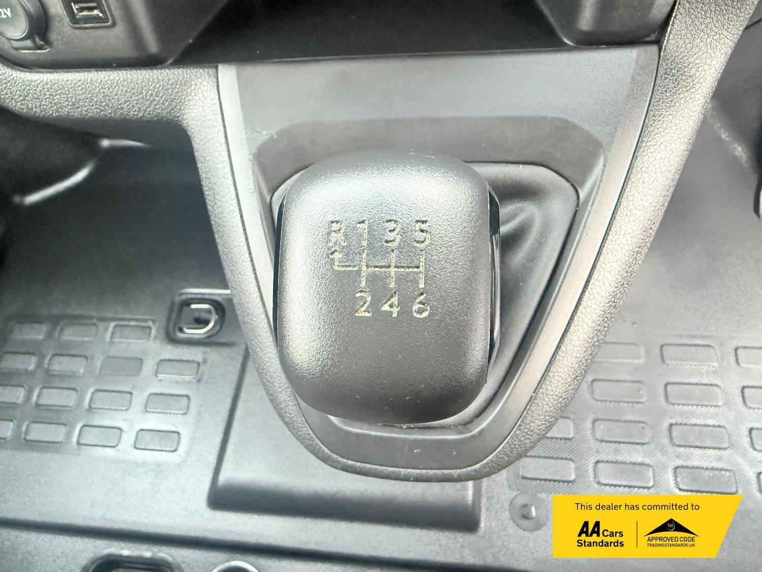 Used Peugeot Expert 2023 for sale - 77483074: Photo 28