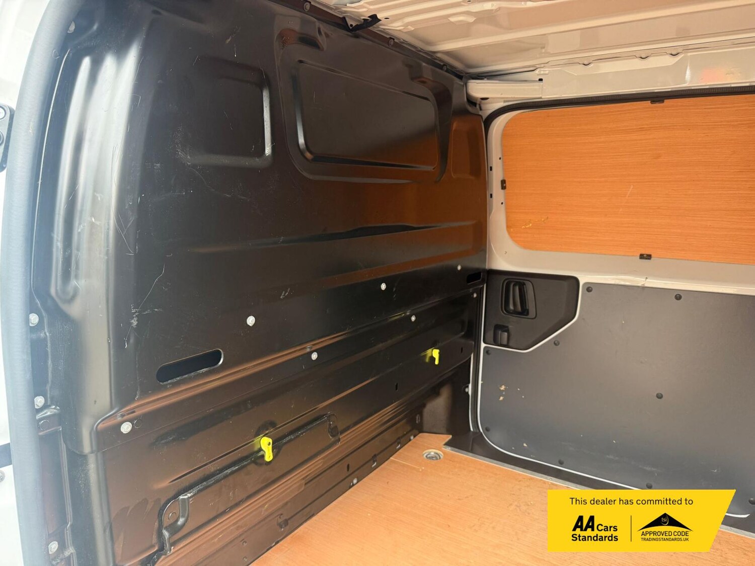 Used Peugeot Expert 2023 for sale - 77483074: Photo 31