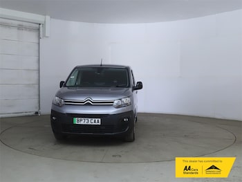 Used Citroen Berlingo 2023 for sale - 78230061: Photo