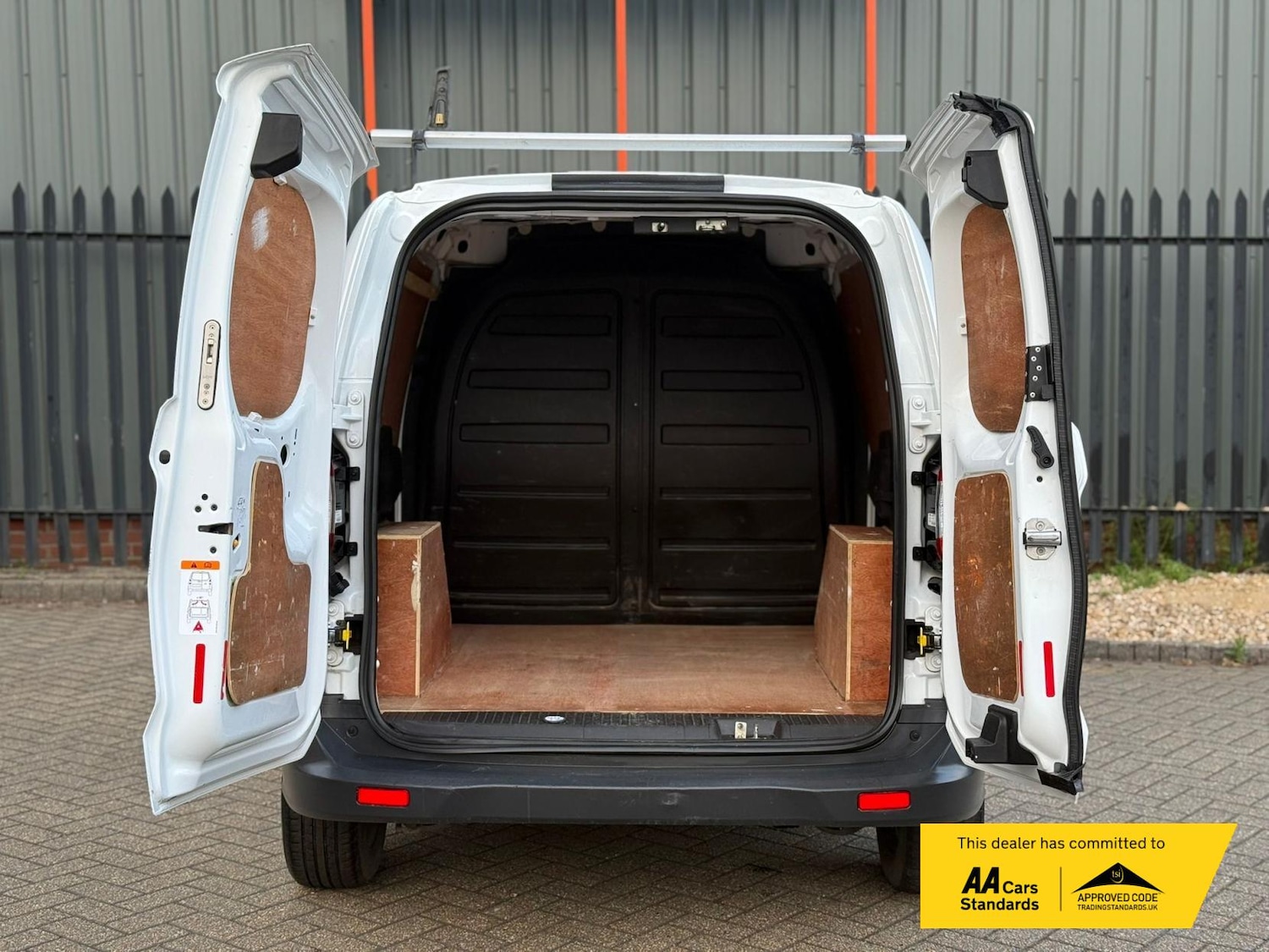 Used Ford Transit Courier 2019 for sale - 78085658: Photo 24