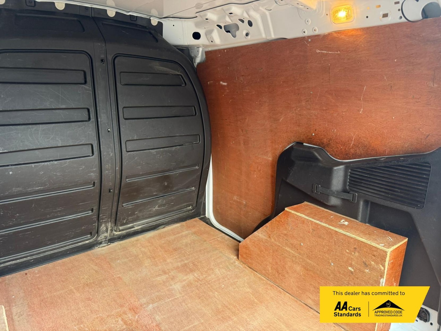 Used Ford Transit Courier 2019 for sale - 78085658: Photo 28