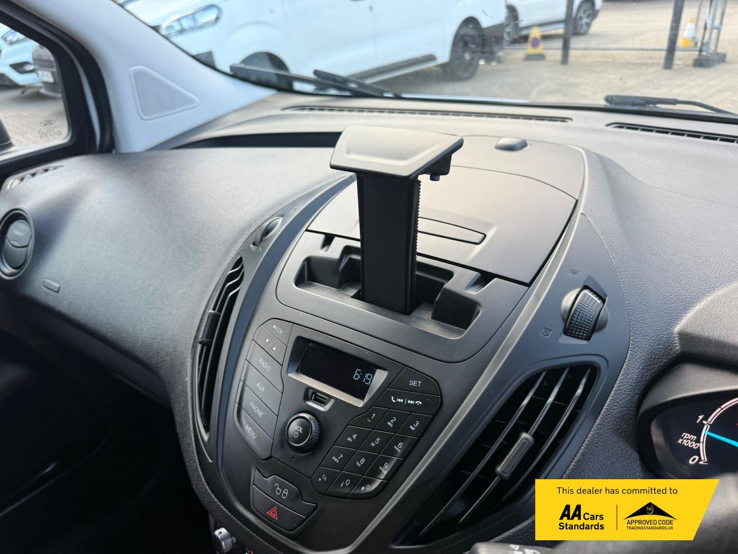 Used Ford Transit Courier 2019 for sale - 78085658: Photo 36