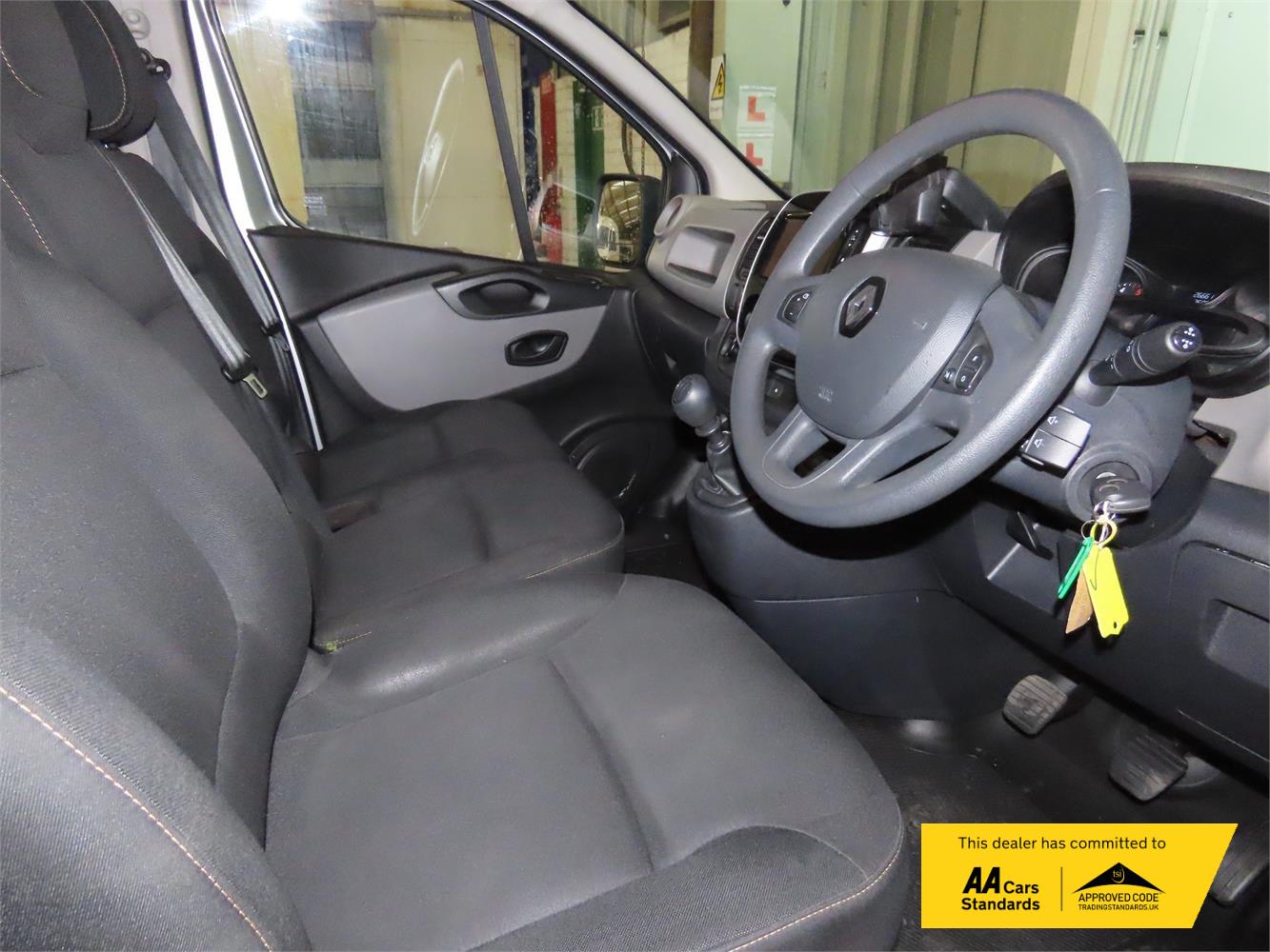 Used Renault Trafic 2018 for sale - 76387557: Photo 7