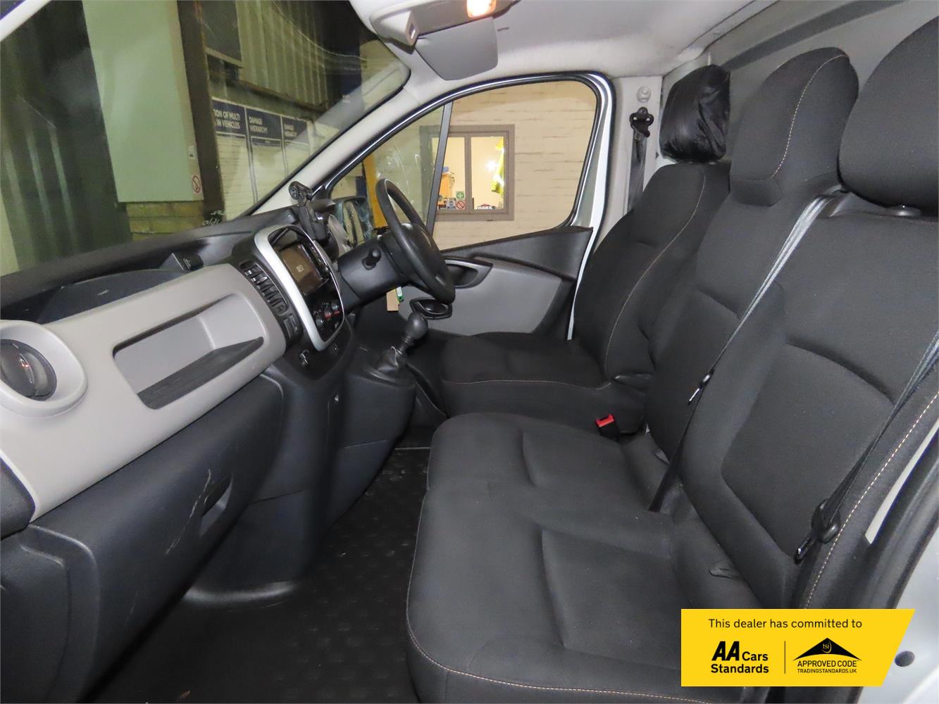 Used Renault Trafic 2018 for sale - 76387557: Photo 8
