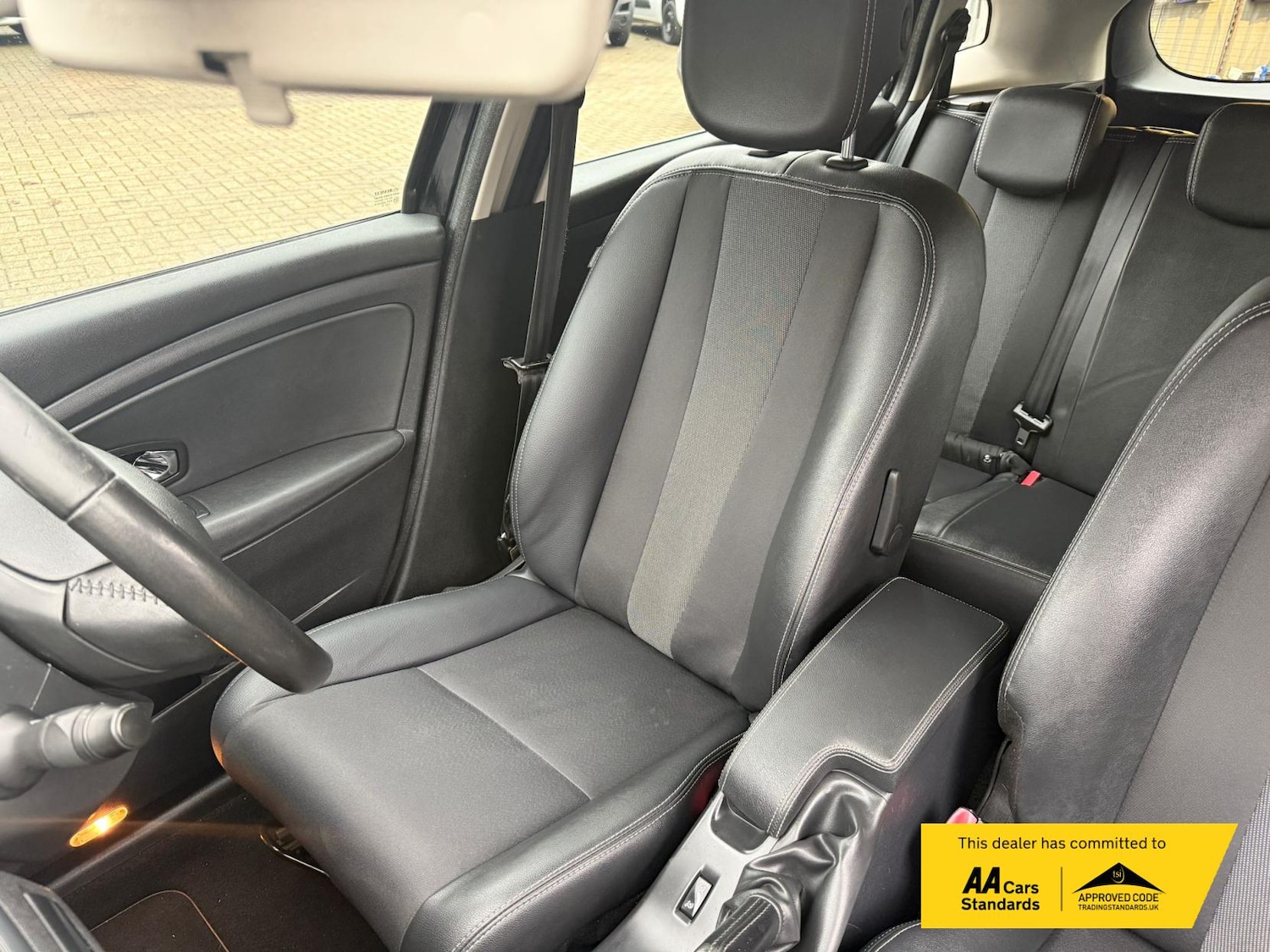 Used Renault Megane 2015 for sale - 77248164: Photo 15