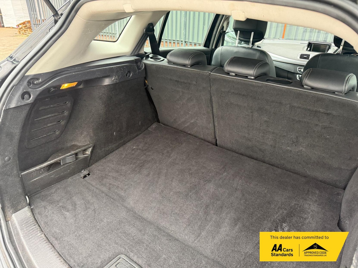 Used Renault Megane 2015 for sale - 77248164: Photo 9