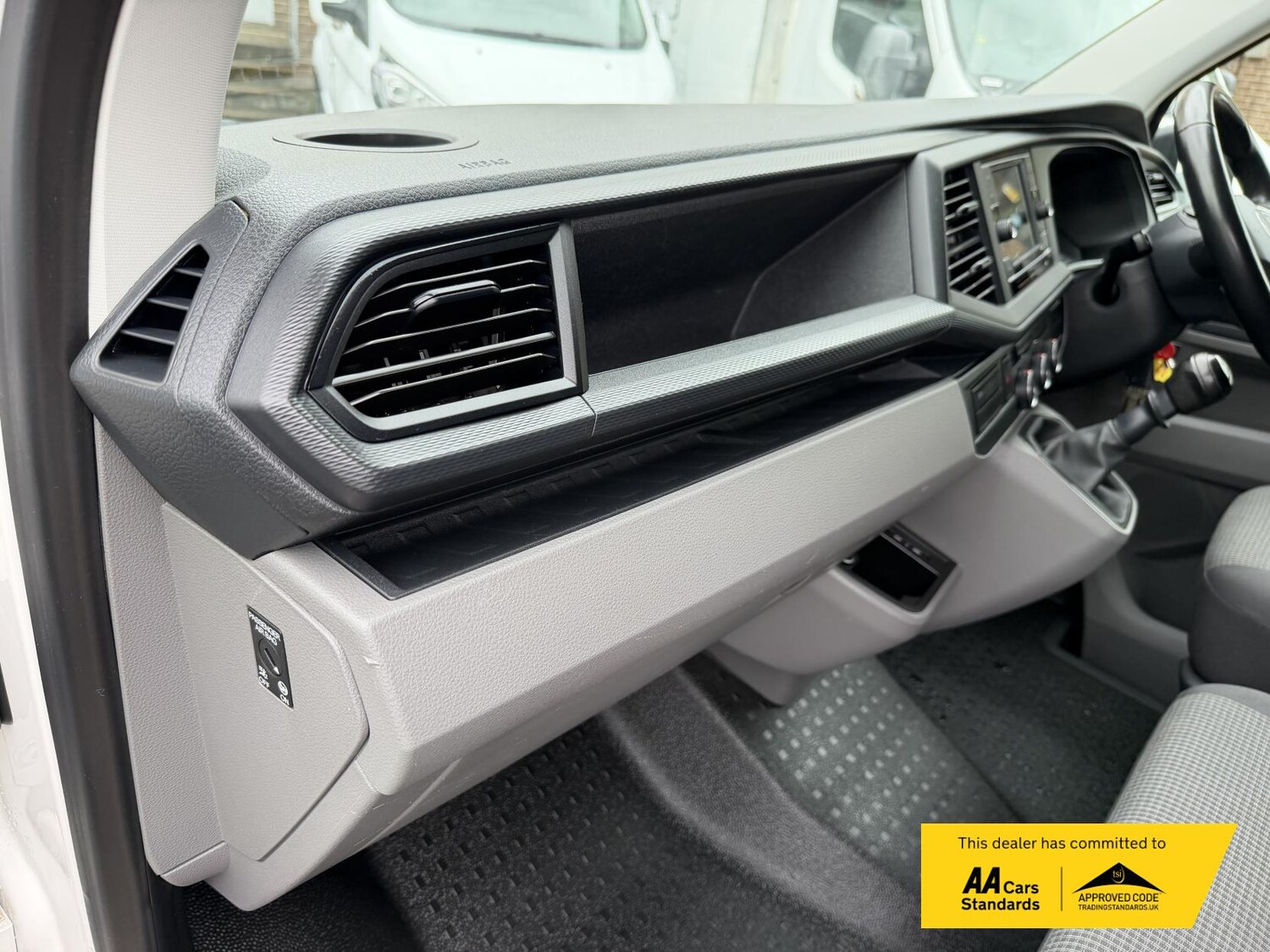 Used Volkswagen Transporter 2021 for sale - 76006045: Photo 37